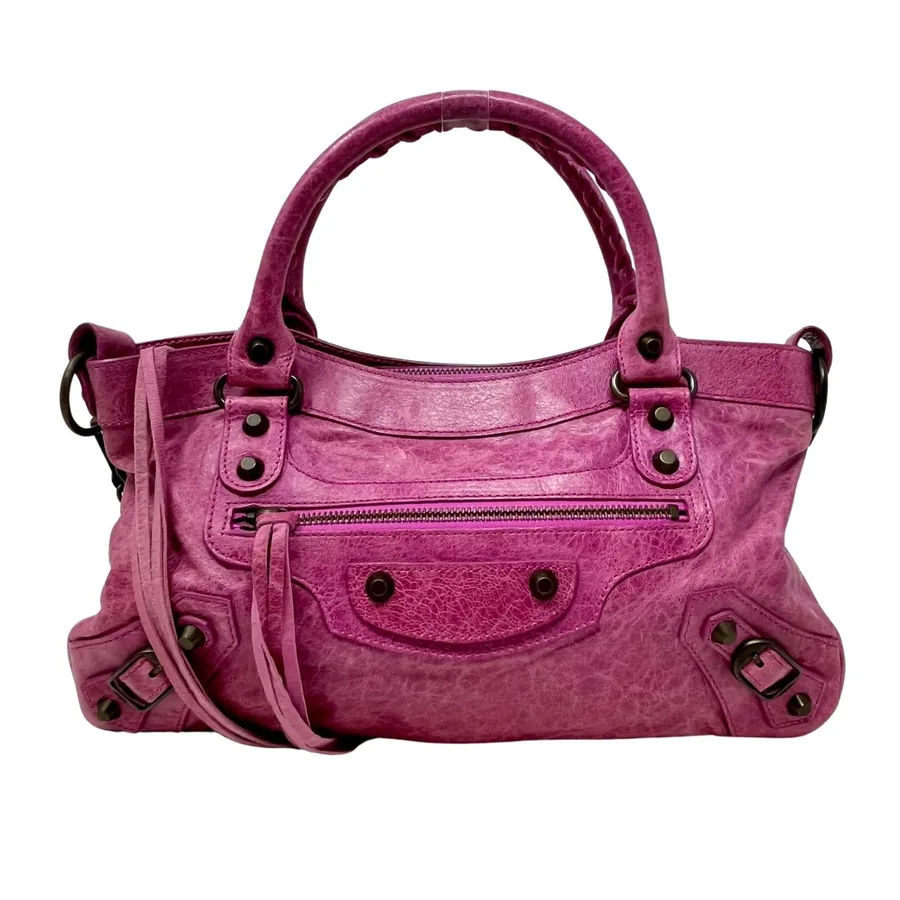 pink vintage-style handbag