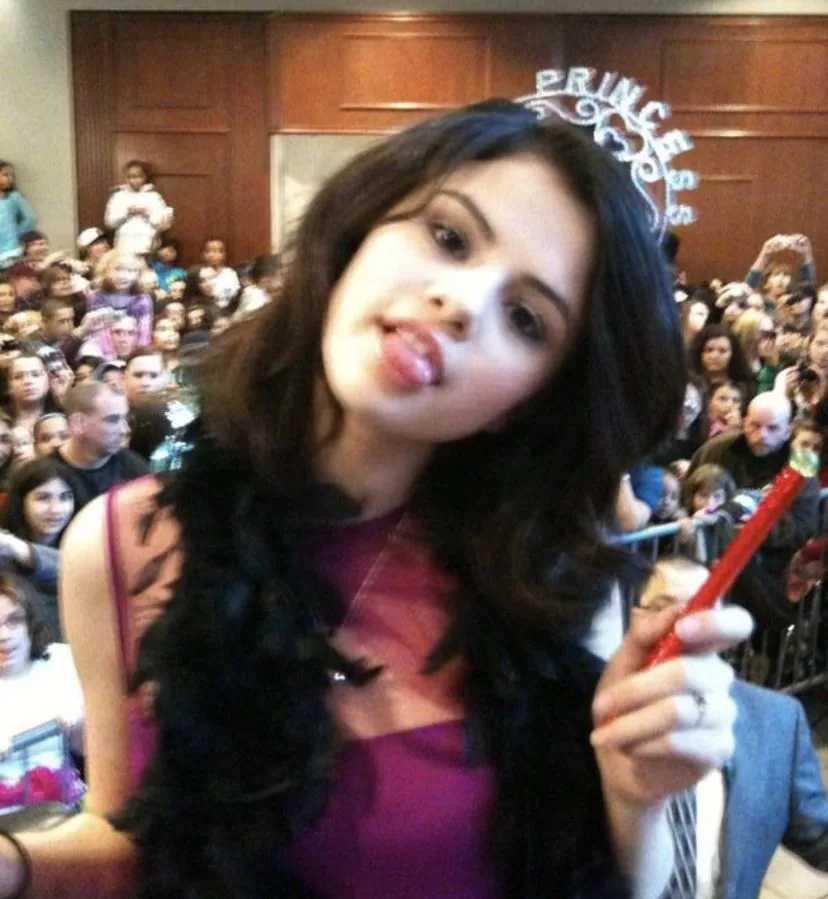 weekly star throwback photo
